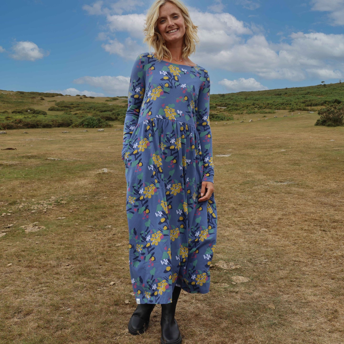 LJ535 - Printed Maxi Dress - Abstract Twilight