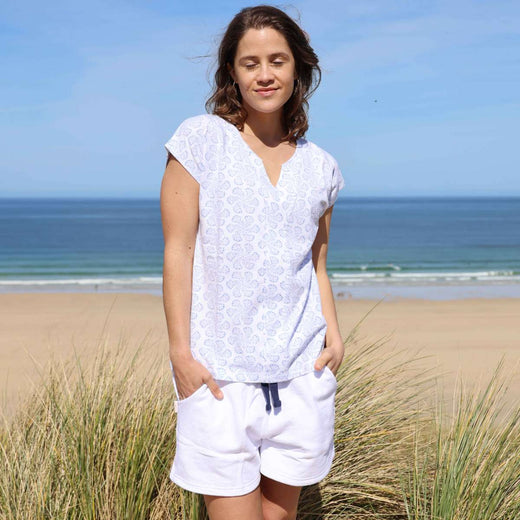 LJ156 - Printed V Neck T-Shirt - Swirls