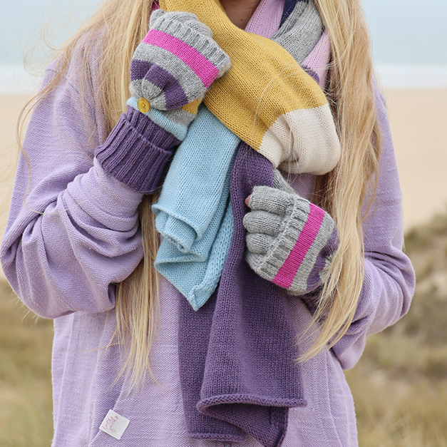 LJ74 - Knitted Mittens - Grey Marle