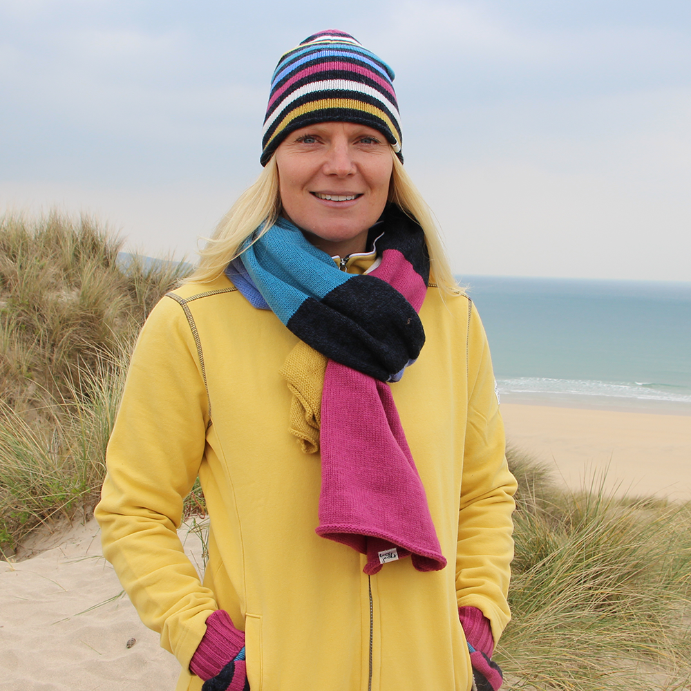LJ72 - Colour Block Knitted Scarf - Honeysuckle