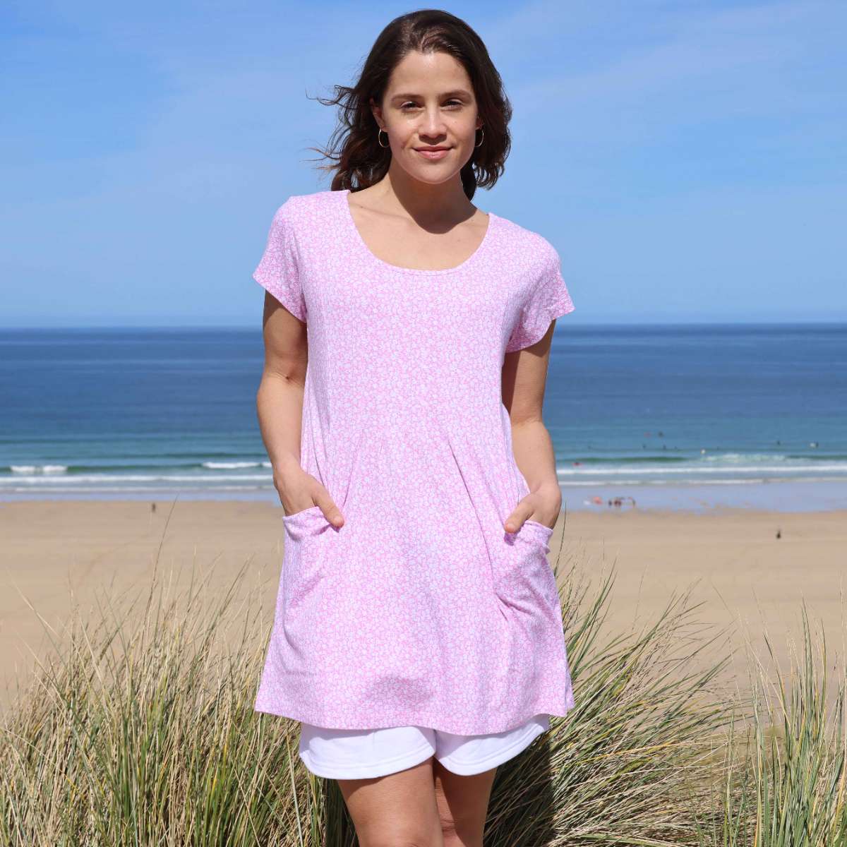 LJ116  - Printed Tunic Top - Ditsy