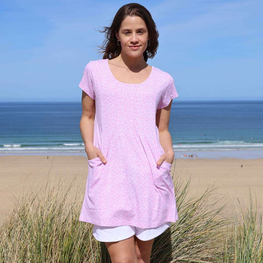 LJ116  - Printed Tunic Top - Ditsy