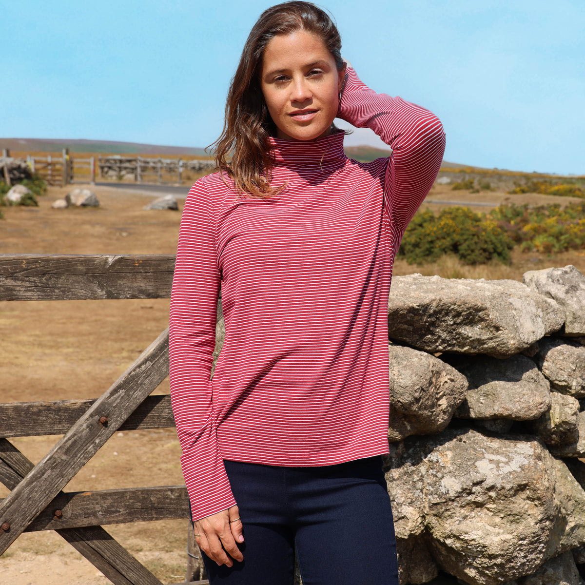 LJ320S - Lightweight Roll Neck Top - Red